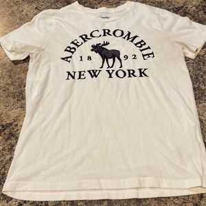 Boy’s Abercrombie t-shirt size 13/14